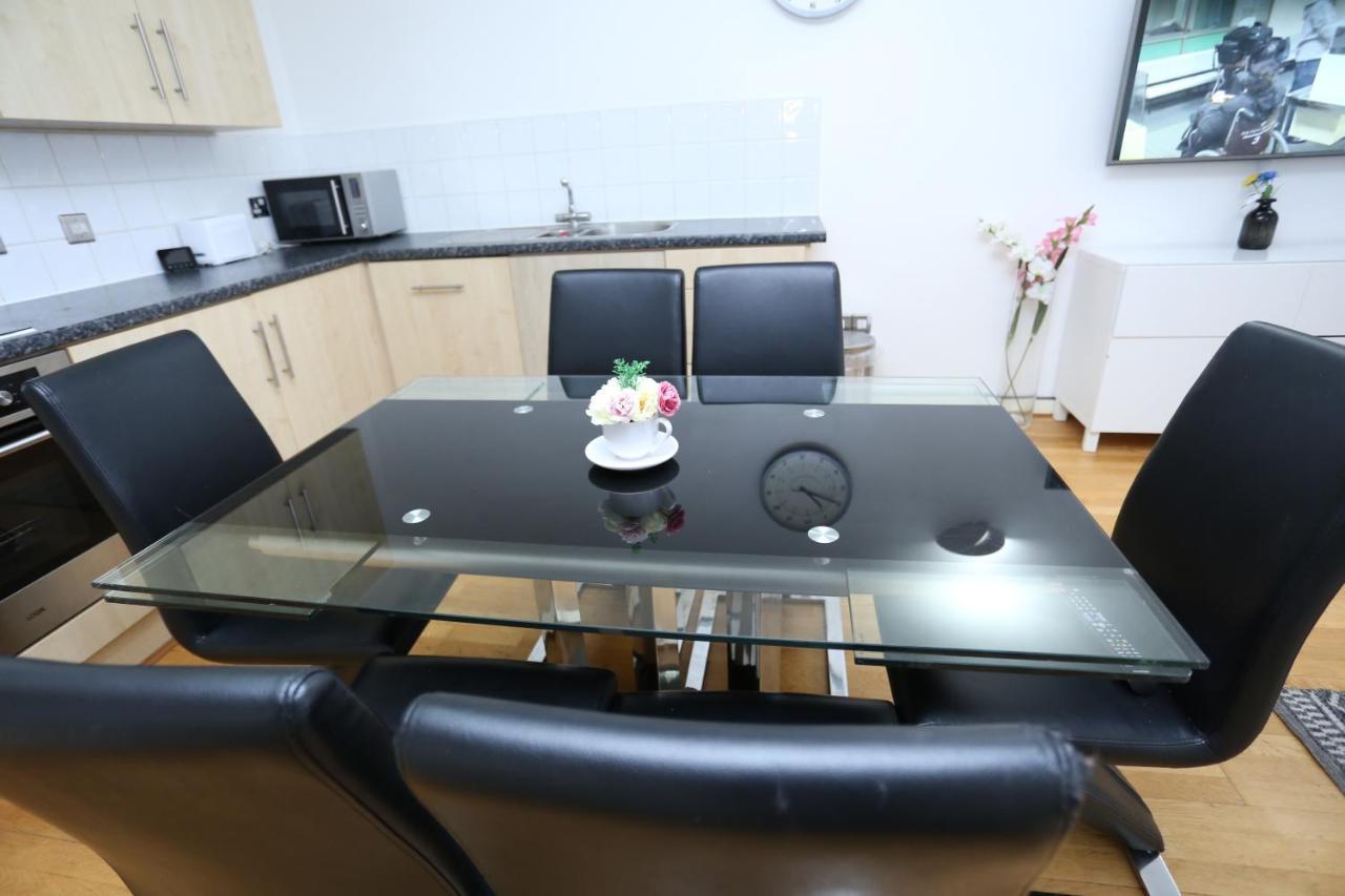 Gorgeous 2 Bedroom 2 Bathroom Woolwich London Ngoại thất bức ảnh